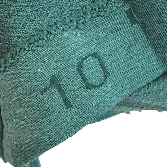 Lululemon Green Long Sleeve top with Crew Neck - Picture 6 of 8